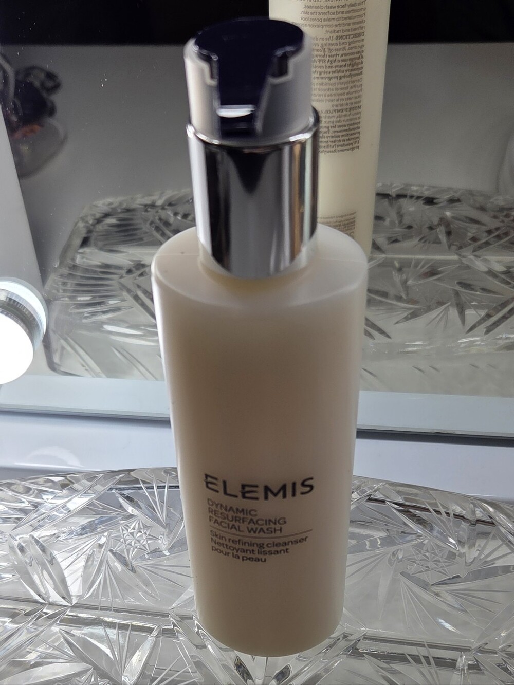 ELEMIS Dynamic Resurfacing Facial Wash 200mL 6.7 oz Full Size